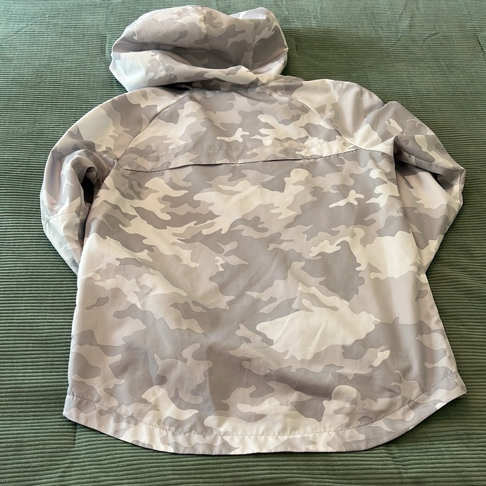 Camo windbreaker - Picture 3 of 3